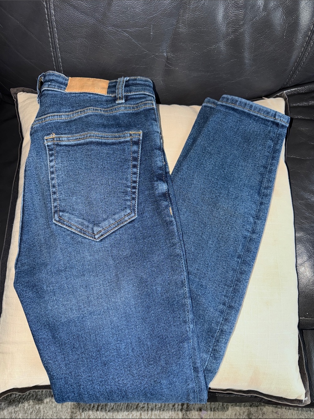 Zara High-Rise Straight Jeans - Indigo Blue